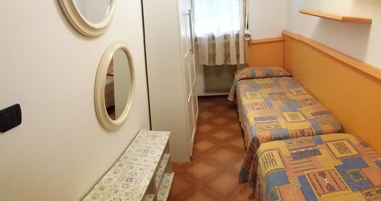Appartamenti Falco Caorle Exteriör bild
